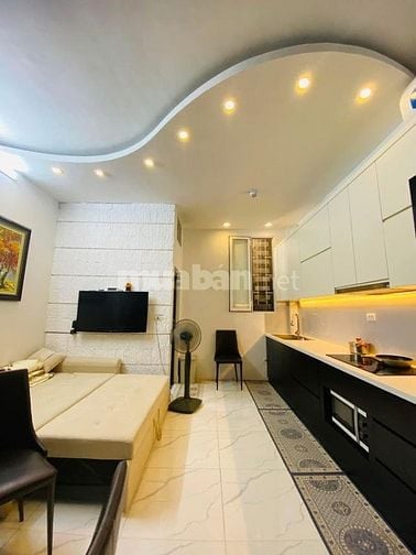 Bán gấp nhà phố Yên Hoà, 30m ra MP 60m2, 5 tầng, MT 4.5m, giá 12,9 tỷ