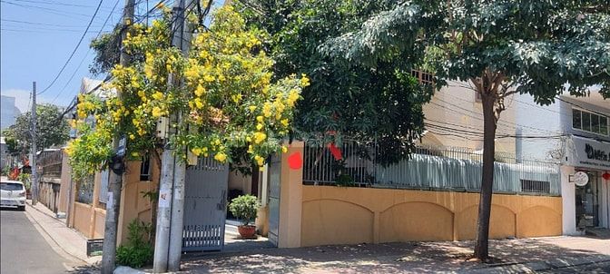 Chính chủ cho thuê nhà 1 trệt 1 lầu, hai mặt tiền