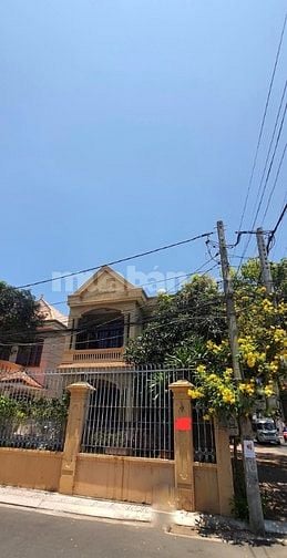 Chính chủ cho thuê nhà 1 trệt 1 lầu, hai mặt tiền