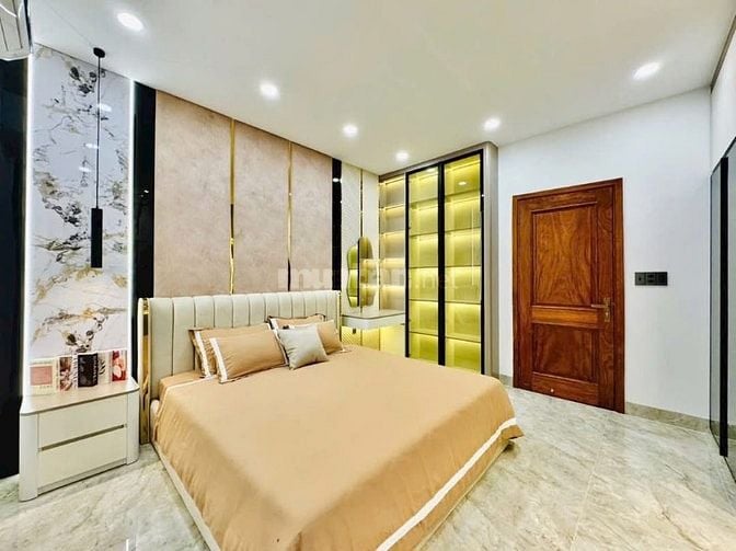 Bán nhà ở đường Nam Hoà, phường Phước Long A, quận 9, giá 3 tỷ 200 tri