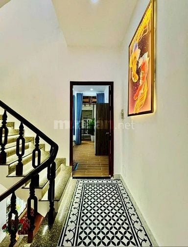Nhà 43m2 Lam Sơn, Tân Bình gần sân bay Tân Sơn Nhất. Xây 1 trệt 3 