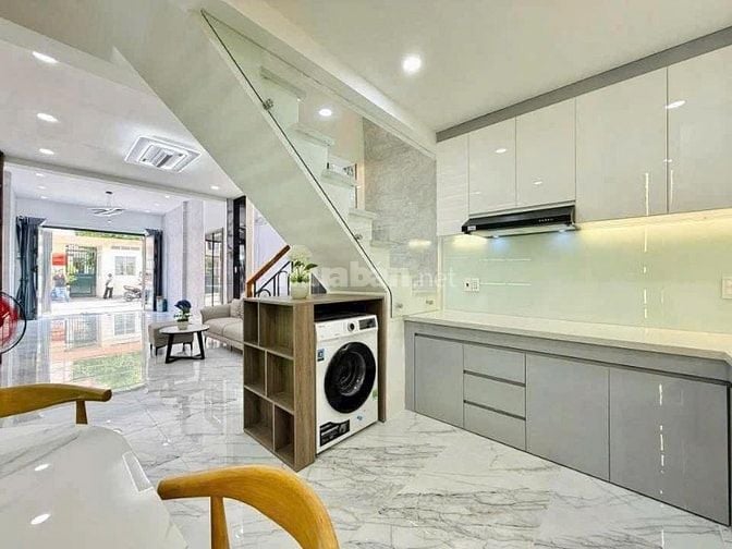 NHÀ PHỐ KHU DÂN CƯ YÊN TỈNH-HẺM OTO CÓ CHỔ ĐẬU TRONG NHÀ XE-SHR