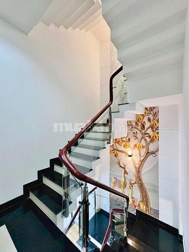 Nhà 78m² Cộng Hòa xây 1 trệt 3 lầu. Gần Sân bay giá 3 tỷ 550,hẻm 5m