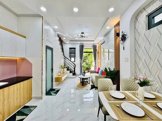 Nhà Hải Thượng Lãn Ông Q5, 60m², sổ sẵn, giá chỉ 3 tỷ 490 TL