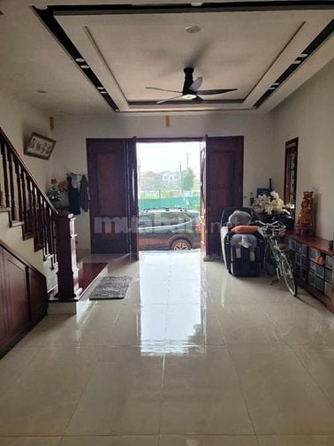 Bán nhà vip lô góc 3 mặt tiền Hà Đông ô tô ngủ trong nhà