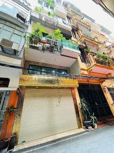 Gia đình cần bán nhà 99 Nguyễn Chí Thanh 40m2 x 6 t mới đẹp 17 tỷ