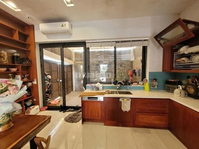 Bán nhà vip lô góc 3 mặt tiền Hà Đông ô tô ngủ trong nhà