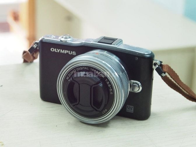 Máy ảnh OLYMPUS E-PM1 cũ, mất nắp pin, hoạt động tốt