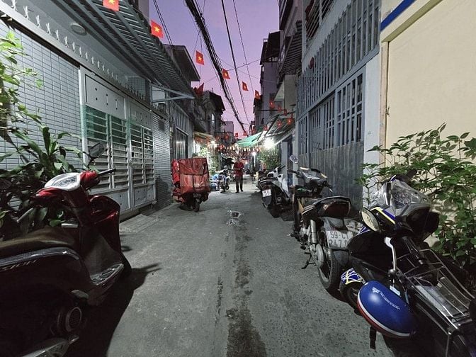 NHÀ BÁN CÓ SẴN DÒNG TIỀN – TRUNG TÂM QUẬN 7 