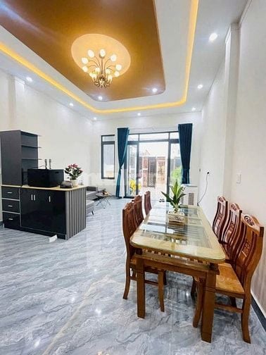 Bán gấp căn nhà nằm ngay thị trấn Củ Chi dt 86m2 SHR. Giá bán 830tr