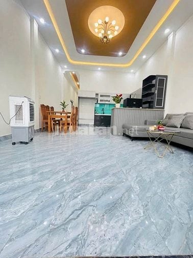 Bán gấp căn nhà nằm ngay thị trấn Củ Chi dt 86m2 SHR. Giá bán 830tr