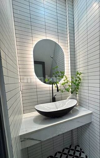 BÁN GẤP NHÀ SÁT MT CHỢ TỈNH LỘ 10_1 LẦU. GIÁ 2TỶ. ĐÃ CÓ GIẤY TỜ ĐẦY ĐỦ