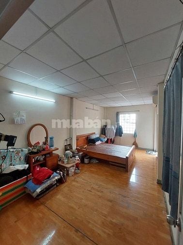 Bán nhà MTKD 111m2 ngang 4m Số 20 sát Dương Quảng Hàm KD đa ngành 9 tỷ