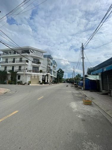 Lô đất MTNB khu Bình Phú P10, Q6 dt 80m2 hướng Tây giá 8.9 tỷ