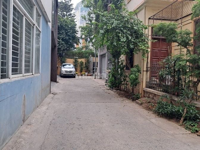 Bán Nhà Phân lô Linh lang , 7 Tầng , Thang Máy , ( Giá 18,5 Tỷ )