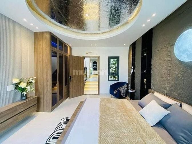 Bán gấp nhà ở đường số 17, phường Linh Chiểu, Thủ Đức, giá 2 tỷ 300 tr