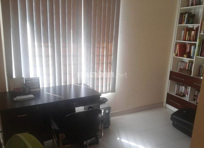 Nhà 38m² Bà Hom xây 1 trệt 2 lầu. Hẻm 6m sổ riêng. Giá chỉ 2 tỷ 150.