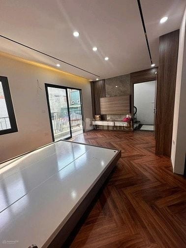 Bán nhà Nguyễn Trãi, Thanh Xuân, xây mới, 7 tầng thang máy, xe tải đỗ 