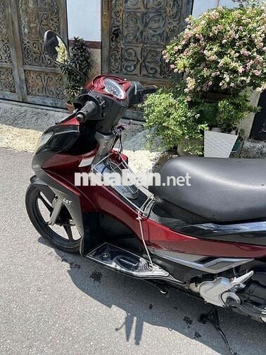 Cần bán xe suzuki lmpulse Fi 2015 bstp mới 90%