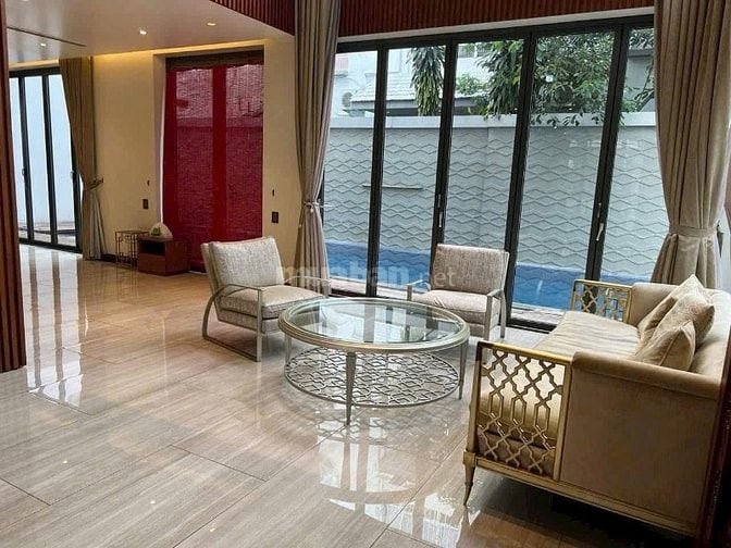 Cho thuê Biệt Thự đơn lập 420m- hồ bơi ngay Phú mỹ Hưng giá 145 triệu