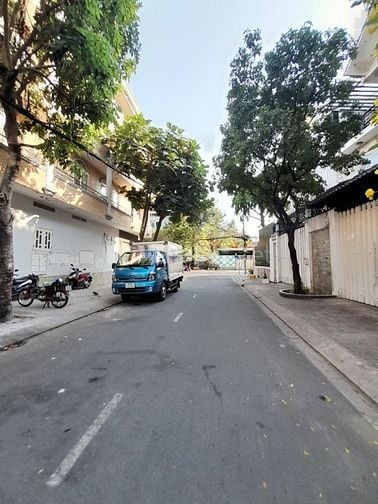 KINH NGẠC ! MT ĐƯỜNG SỐ 3 P11 Q6, GẦN BỆNH VIỆN Q6 (4X20) CHỈ 11,5 TỶ
