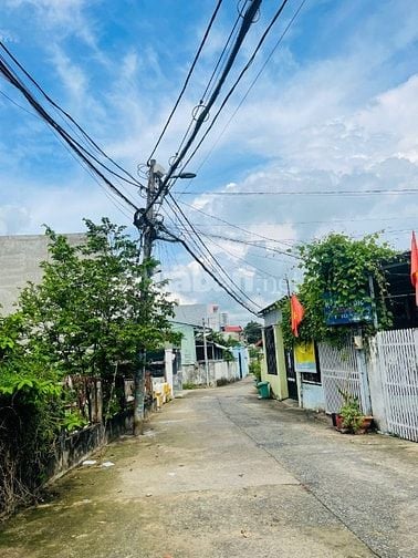 Hàng hiếm căn gốc giá 2,6 tỷ, Long Thạnh Mỹ, Quận 9.