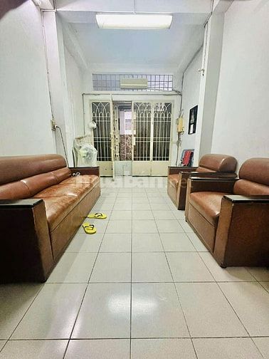 ĐƯỜNG 3/2 QUẬN 10 DT 40M2, HẺM XE HƠI CẠNH NHÀ, SỔ VUÔNG A4