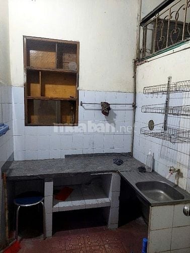 Cho thuê nhà ngõ 789 Hồng Hà, gần Thiên Sơn Plaza