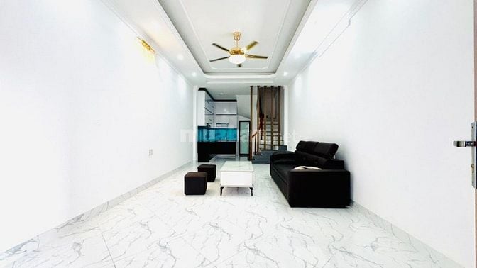 Bán nhà Nguyễn Văn Linh, 42m2x 5 tầng, 6 phòng ngủ. 6.88tỷ