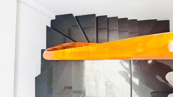 Bán nhà Nguyễn Văn Linh, 42m2x 5 tầng, 6 phòng ngủ. 6.88tỷ