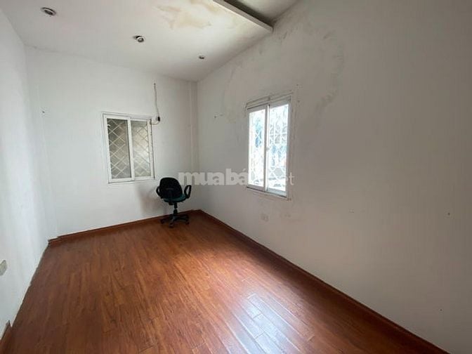 VĂN CHƯƠNG - ĐỐNG ĐA GIÁ RẺ - GẦN HỒ, TRƯỜNG, UBND - 30M Ô TÔ