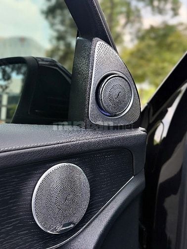 Mercedes Glc300 4 matic model 2021 màu Đen rất mới