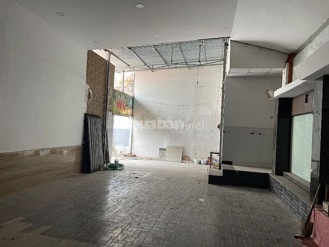 Nhà kho 700m2 đường Gò Dầu gần Cầu Xéo, Tân Phú. 32 triệu/ tháng
