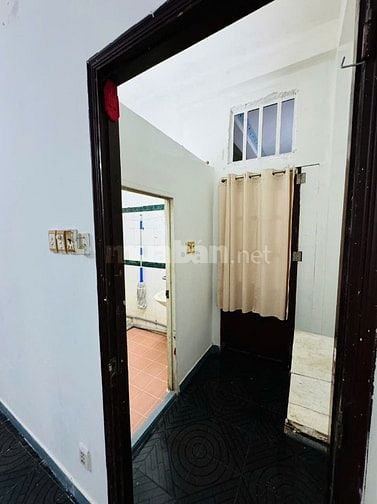 Phòng trọ 20m2 ngay MT 29 Bàu Cát 6, F14, Q Tân Bình (khoá vân tay)