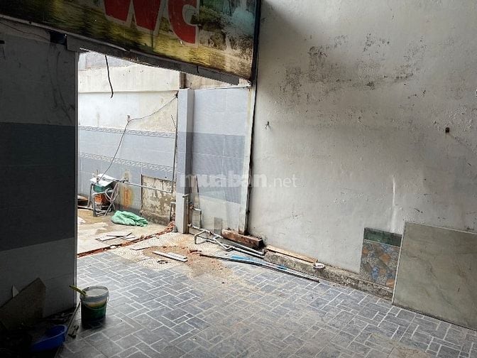 Nhà kho 700m2 đường Gò Dầu gần Cầu Xéo, Tân Phú. 32 triệu/ tháng