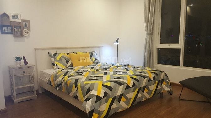 Bán căn hộ Hà Đô Nguyễn Văn Công, 100m2, 3PN, 2WC, 6.4 tỷ, có sổ hồng
