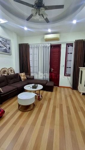 Căn góc, Nở hậu 15m ra phố Khúc Thừa Dụ Dụ 64m2 giá 13.5 tỷ