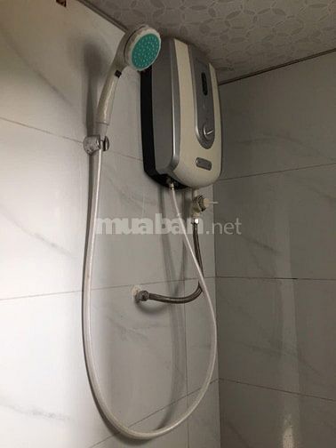 Nhà mới xây đầy đủ nội thất, p khách , ngũ , bếp và vệ sinh riêng 