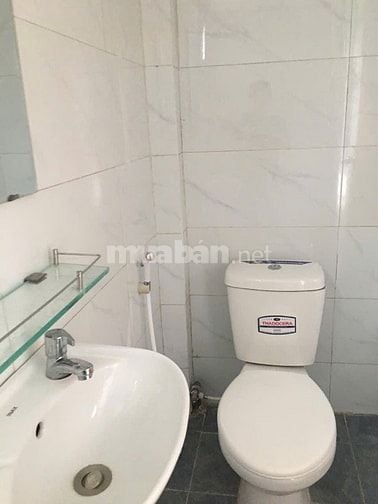 Nhà mới xây đầy đủ nội thất, p khách , ngũ , bếp và vệ sinh riêng 