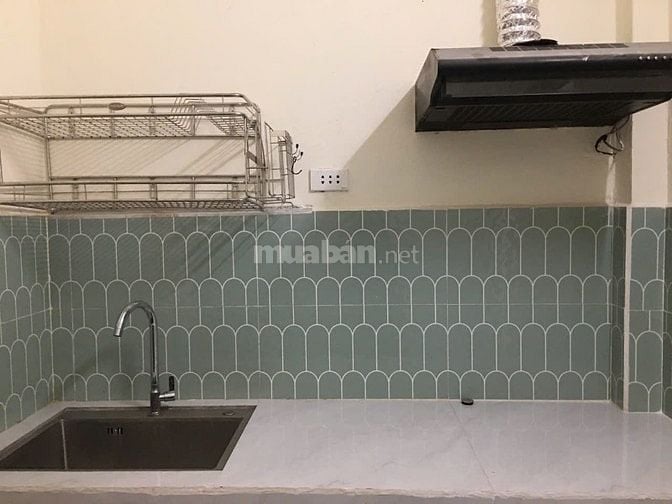 Nhà mới xây đầy đủ nội thất, p khách , ngũ , bếp và vệ sinh riêng 