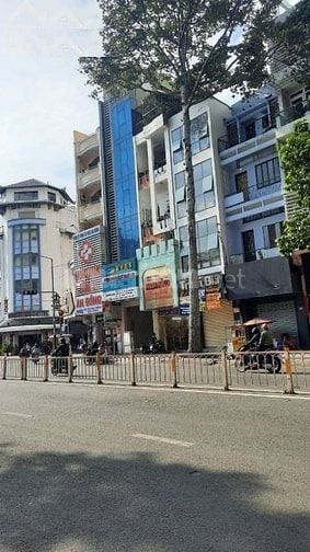 Bán căn Góc 2MT Trần Hưng Đạo, Quận 5 (4,5X19m) 4 tầng, DTSD 305m2