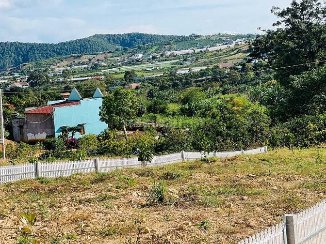 Bán 391m2 đất Nam Ban, sẵn 210m2 ODT, view toàn cảnh thị trấn
