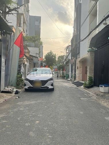 NHÀ 4 TẦNG 260M2 (11.3X24.5)25 PN CHDV DÒNG TIỀN 60tr/th HXE HƠI TRÁNH