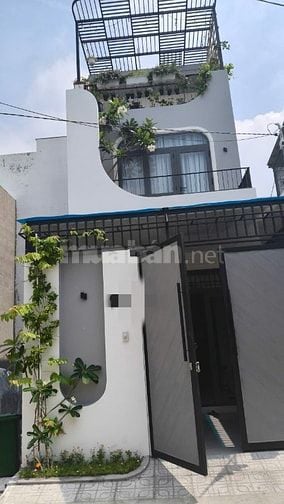 Bán nhà trệt 2 lầu , hướng Đông Nam , Đường 100A Cầu Xây 