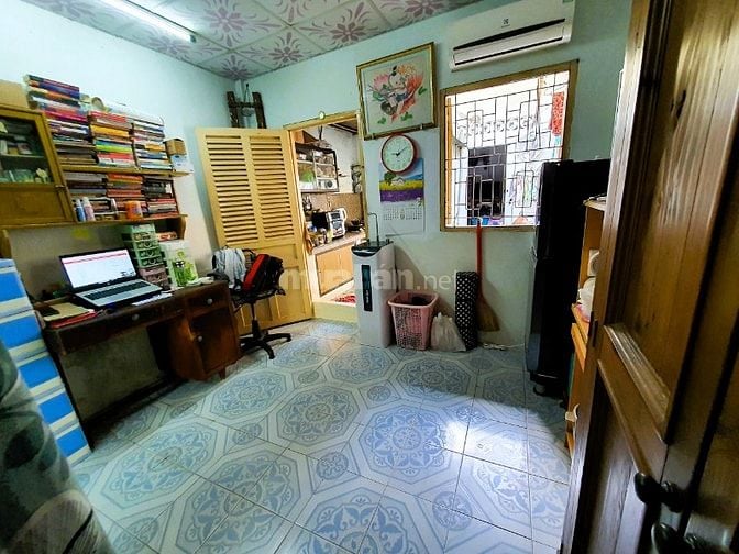 Bán nhà chính chủ đường 11 Linh Chiểu gần Vincom và đại học Ngân Hàng