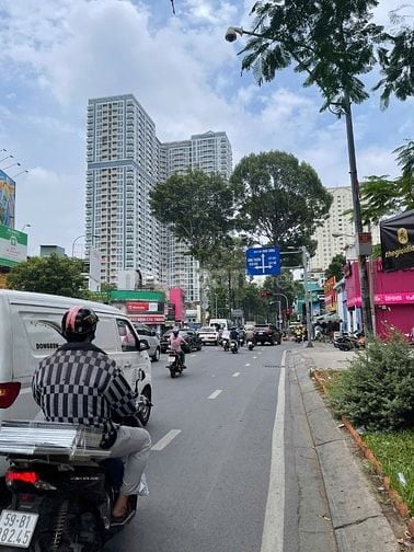 Lý Thái Tổ, Q.10 - 143m2 (8.5 x 19m) - 4 Tầng - HĐT 140Tr/Th - 40 Tỷ