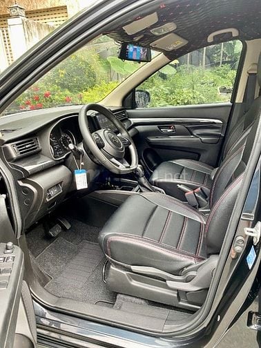 Xe 7 chổ Suzuki XL7 2021 đăng ký 2022 nhập khẩu, số tự động