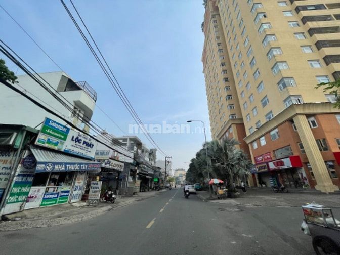Lô Đất MTKD nga trường học dt 71.2m2 giá 8.3 tỷ