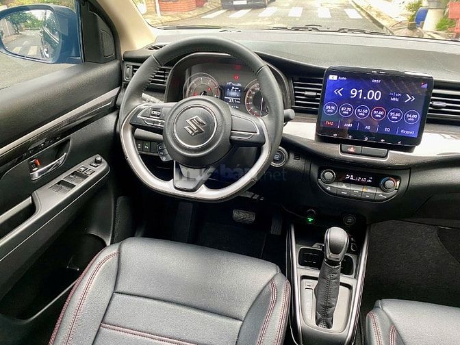 Xe 7 chổ Suzuki XL7 2021 đăng ký 2022 nhập khẩu, số tự động
