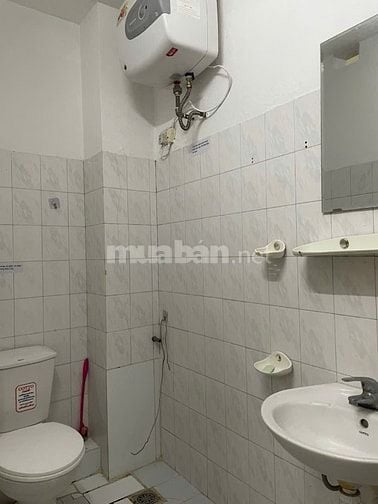 Cho thuê nhà khu Hào nam, Đống Đa, diện tích 40 m2 x 3 tầng